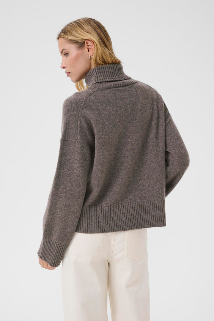 PART TWO- WOMEN'S CORINAPW SWEATER