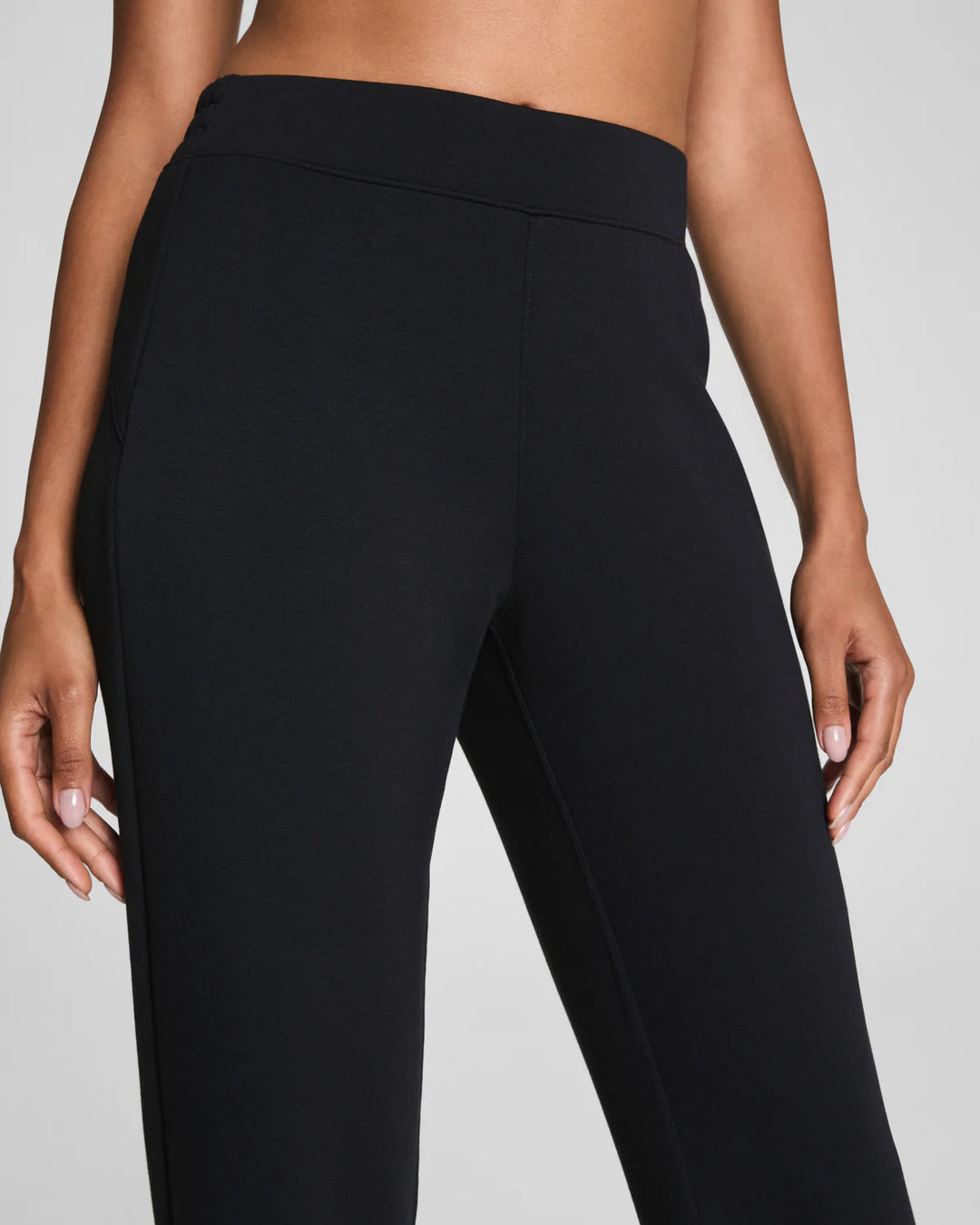 SPANX - AE SLIM STRAIGHT PANT