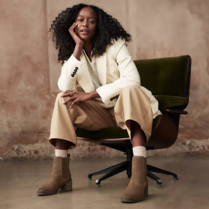 CLARKS- WOMEN'S CHAMBERLY TOP BOOT