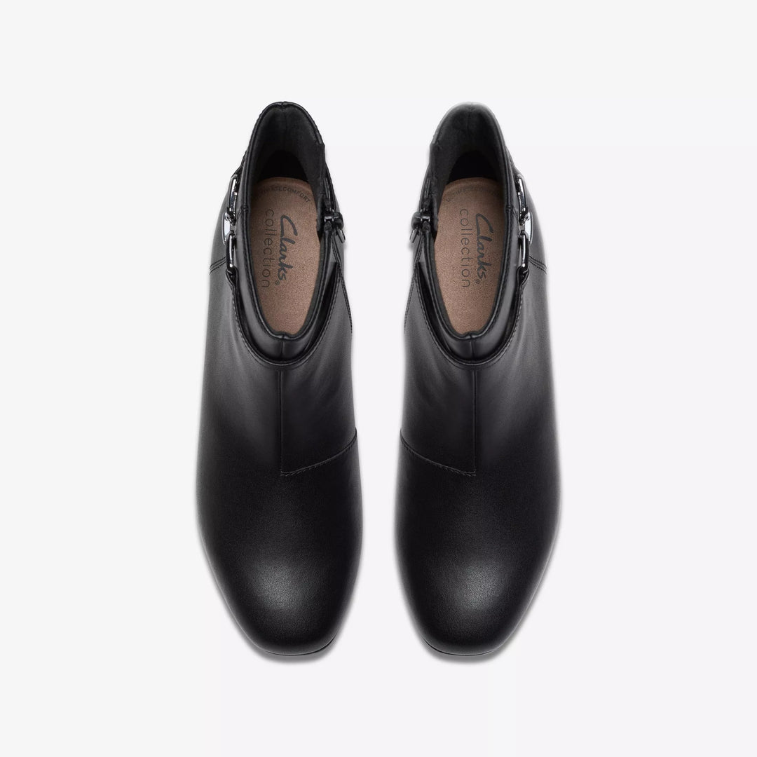 CLARKS - WOMEN'S IRIDESSA AIR BOOT