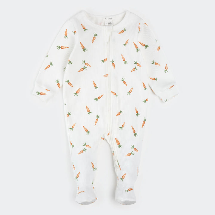 PETIT LEM - Baby Carrots Print on Off-White Ribbed Sleeper