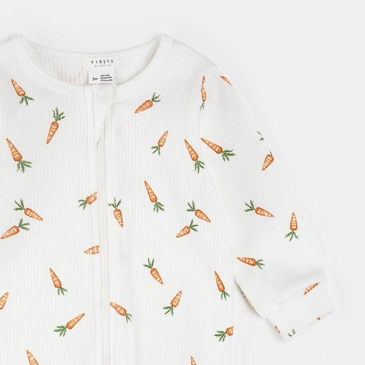 PETIT LEM - Baby Carrots Print on Off-White Ribbed Sleeper