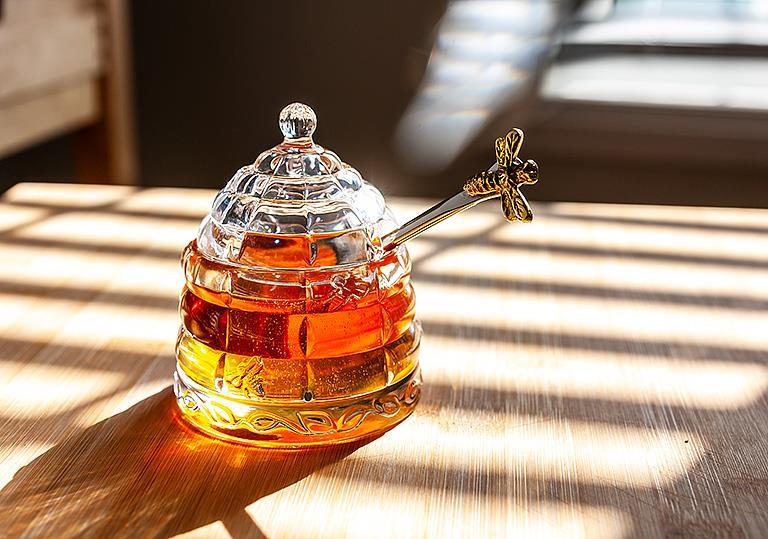 ABBOTT - BEEHIVE HONEYPOT WITH LID