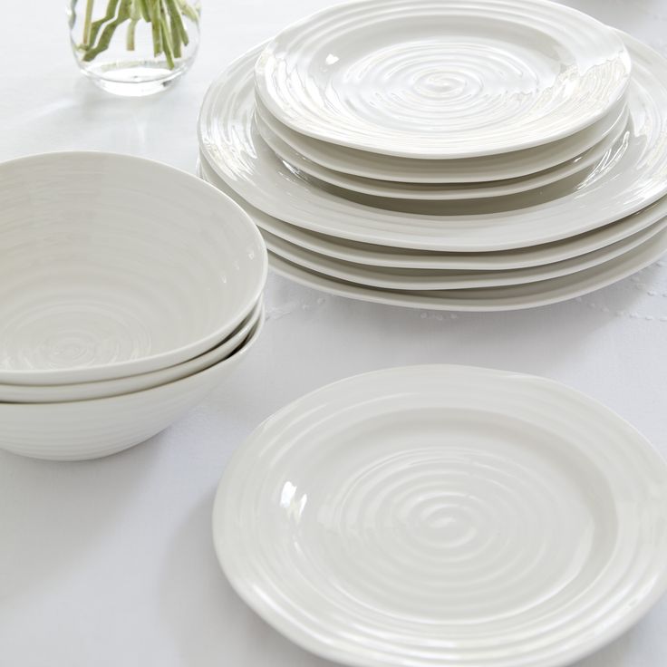 PORTMEIRION- SOPHIE CONRAN WHITE 12 PIECE SET 
