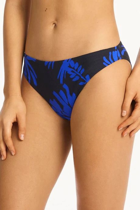 SEA LEVEL- WOMEN'S TRADWIND CHEEKY SWIM BOTTOM
