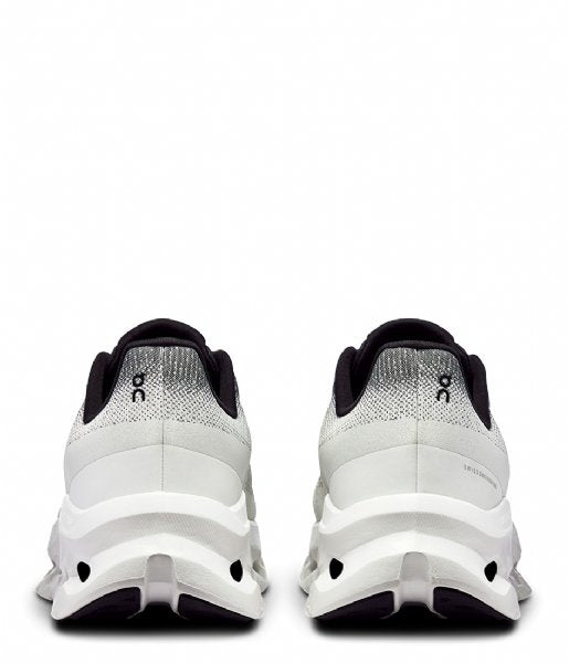 ON-RUNNING- MEN'S CLOUDTILT ATHLETIC SHOE