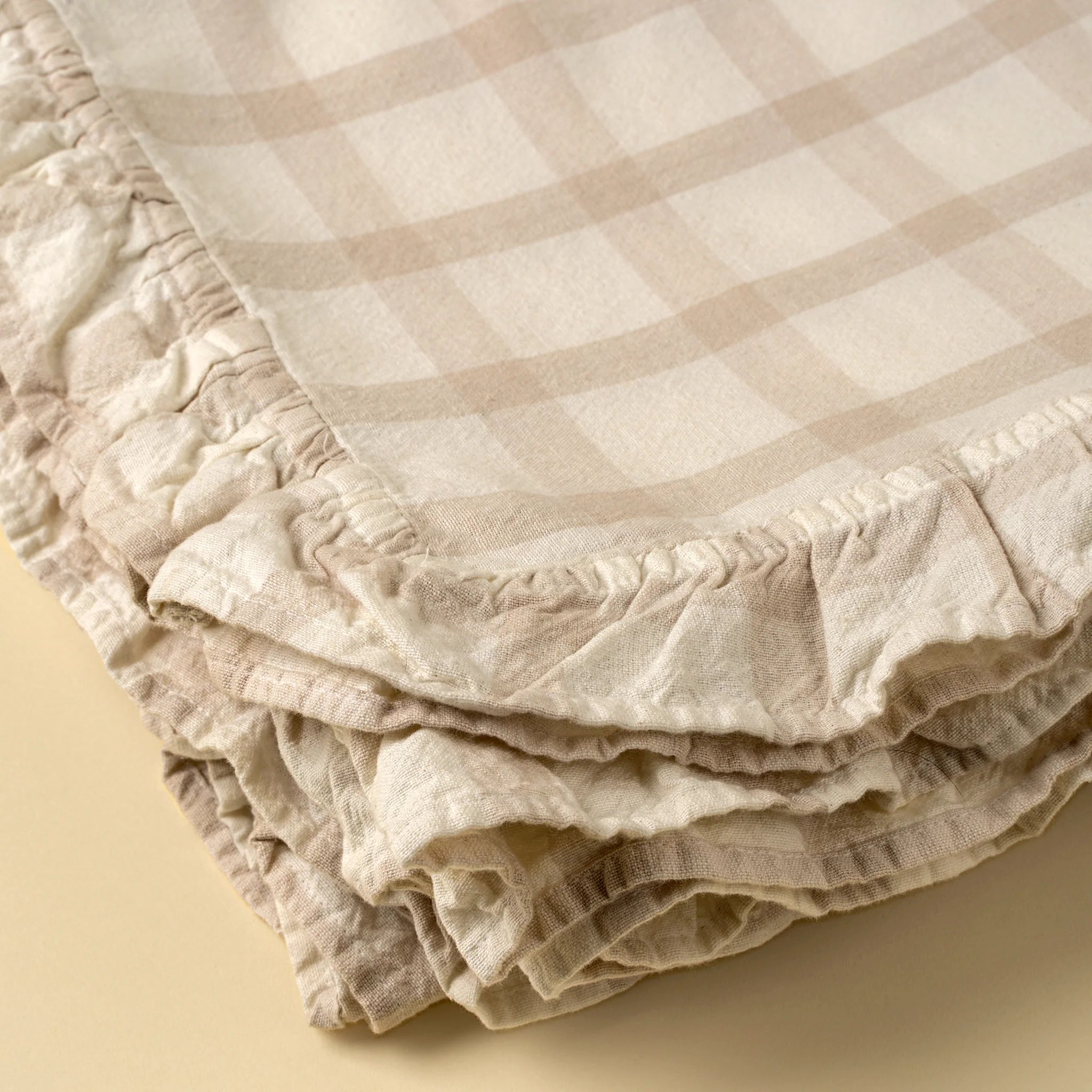 INDABA - SOMERSET RUFFLE TABLECLOTH