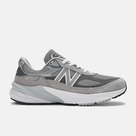 NEW BALANCE- LADIES W990GL6 ATHLETIC SHOE 