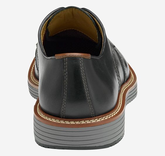 JOHNSTON & MURPHY- MEN'S UPTON WINGTIP DRESS SHOE