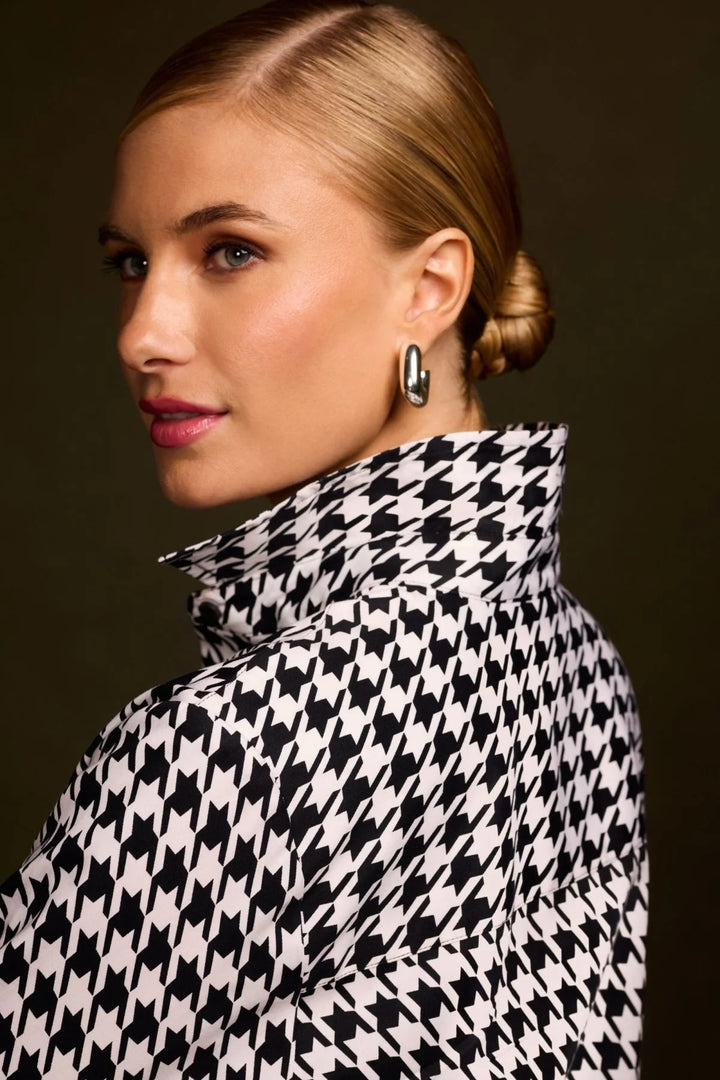 FOXCROFT - WOMENS Meghan Classic Houndstooth Shirt