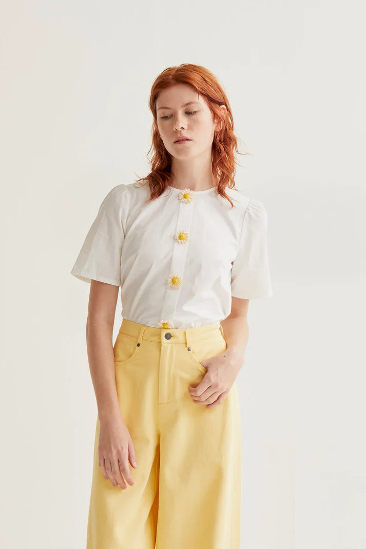 COMPANIA FANTASTICA - COTTON TOP WITH FLORAL BUTTONS