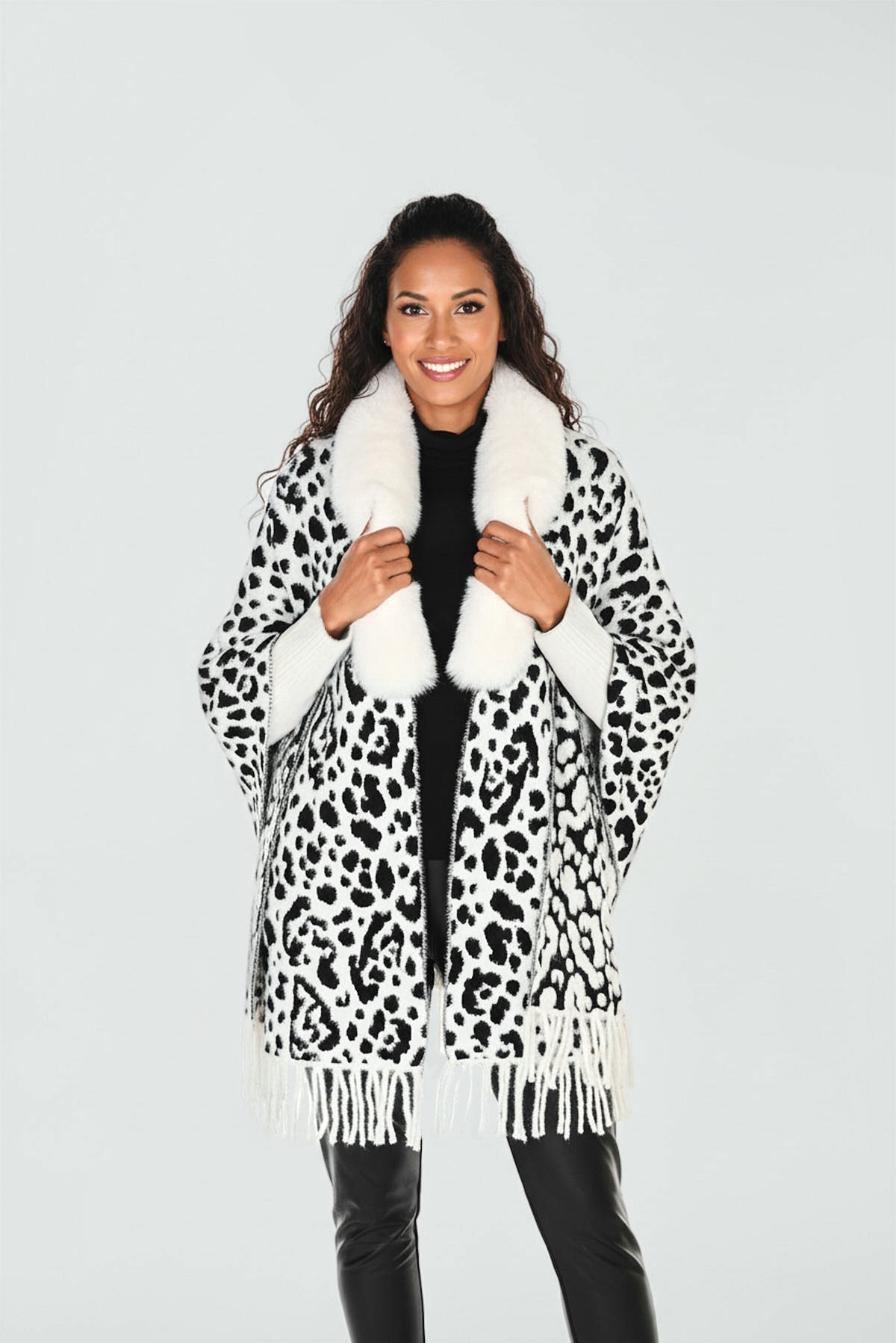 FRANK LYMAN - WOMEN'S KNIT CAPE