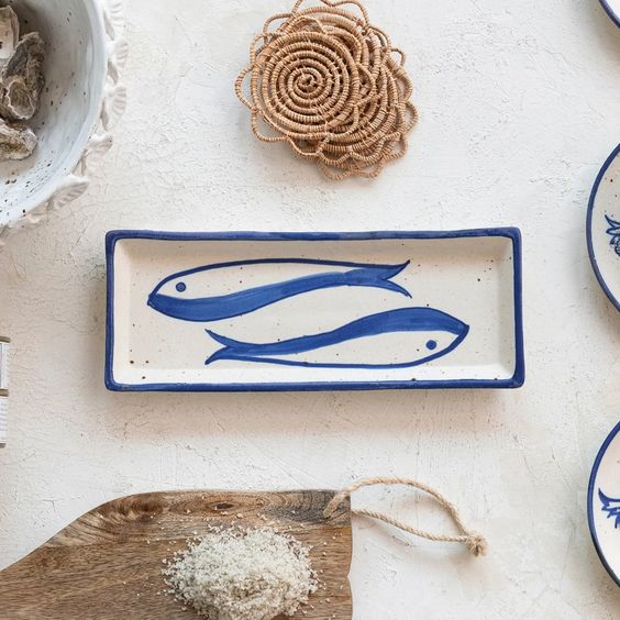 CREATIVE CO OP- HAND-PAINTED STONEWARE FISH PLATE