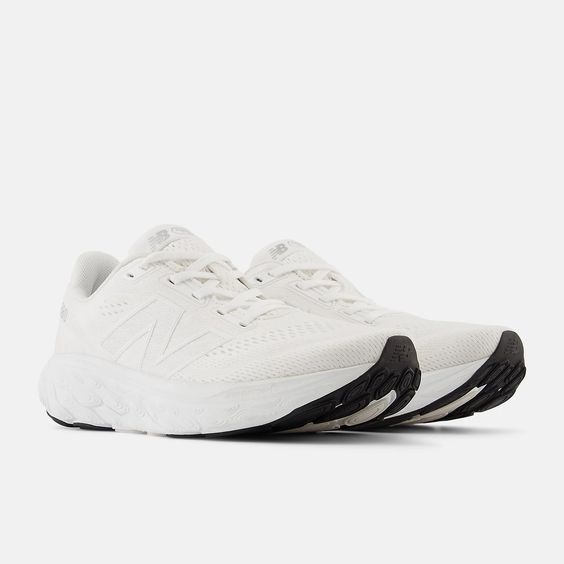NEW BALANCE- WOMEN'S 880 ATHLETIC SHOE