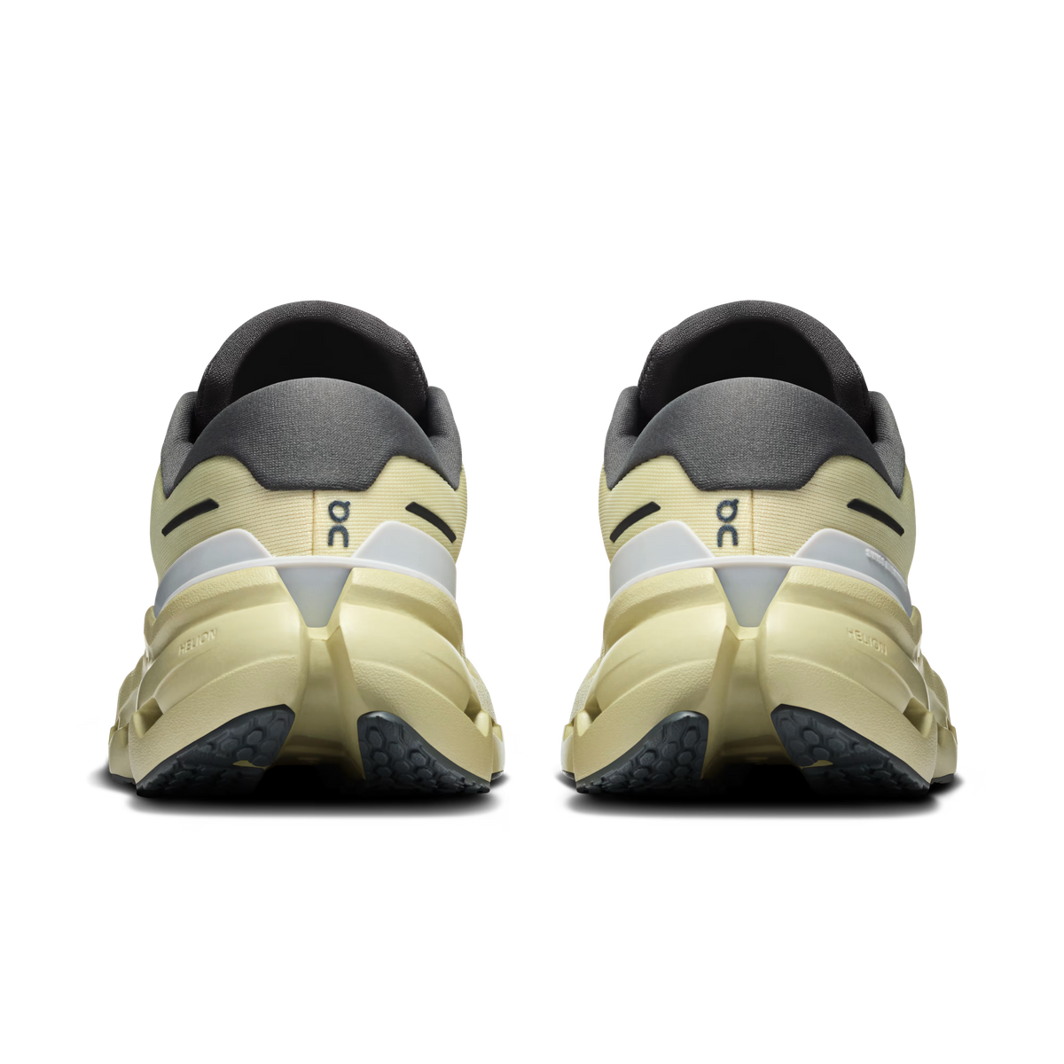 ON RUNNING - WOMEN'S CLOUDRUNNER 3 WP SHOE