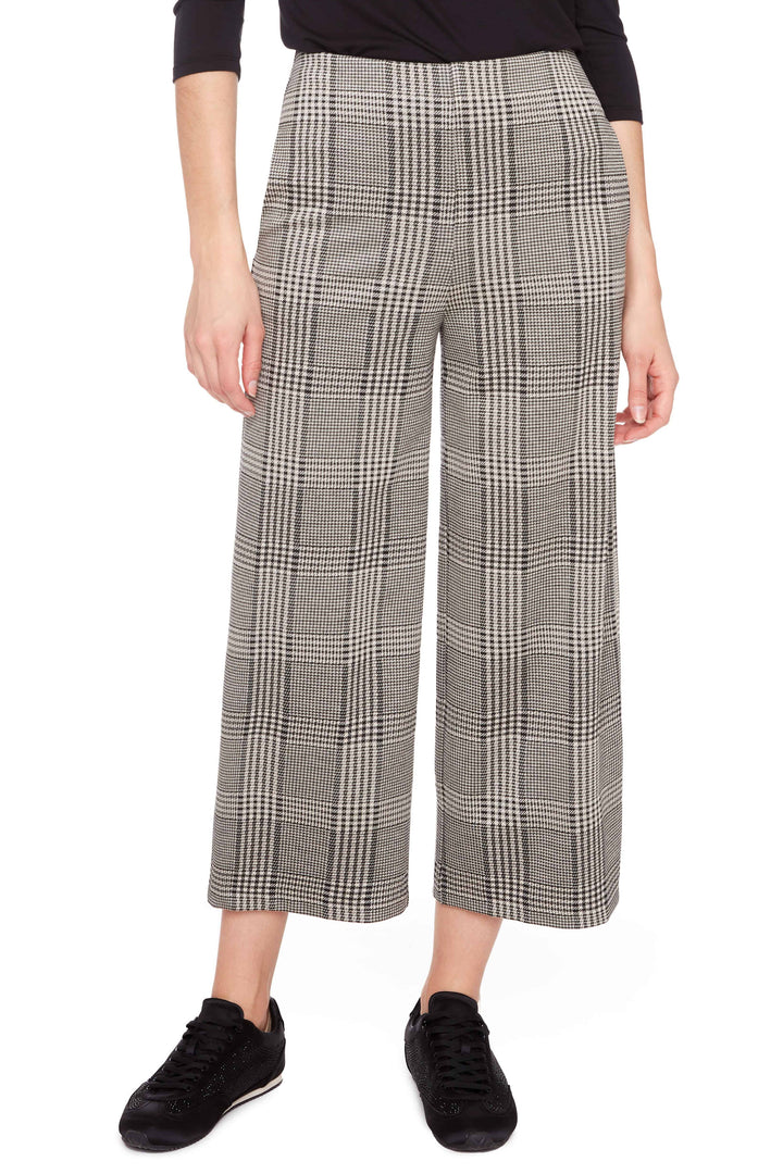 UP! PANT-  WOMEN'S BEIGE PLAID KNIT CROPPED GAUCHO PANT