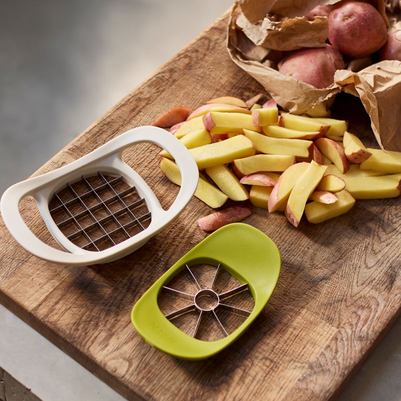 JOSEPH JOSEPH - NEST 2-IN-1 CORER & CHIPPER