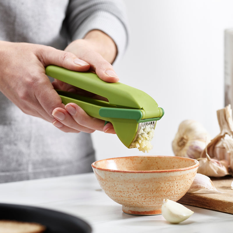 JOSEPH JOSEPH - CLEAN FORCE GARLIC PRESS