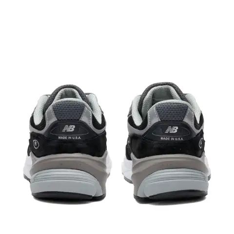 NEW BALANCE- LADIES W990BK6 SNEAKER  