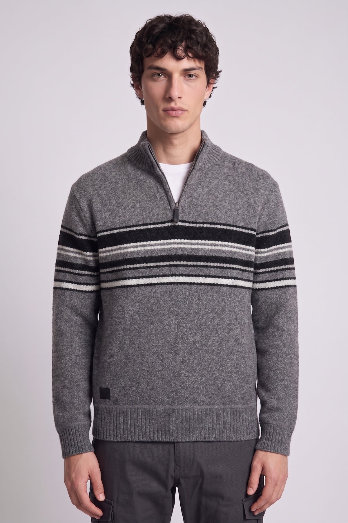POINT ZERO - BONDED CHENILLE MOCK ZIP SWEATER