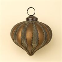 INDABA - HEIRLOOM ONION HOLIDAY ORNAMENT, GREEN GOLD