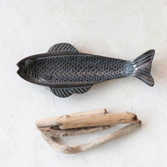 CREATIVE CO OP- CAST ALUMINUM FISH SHAPED DISH