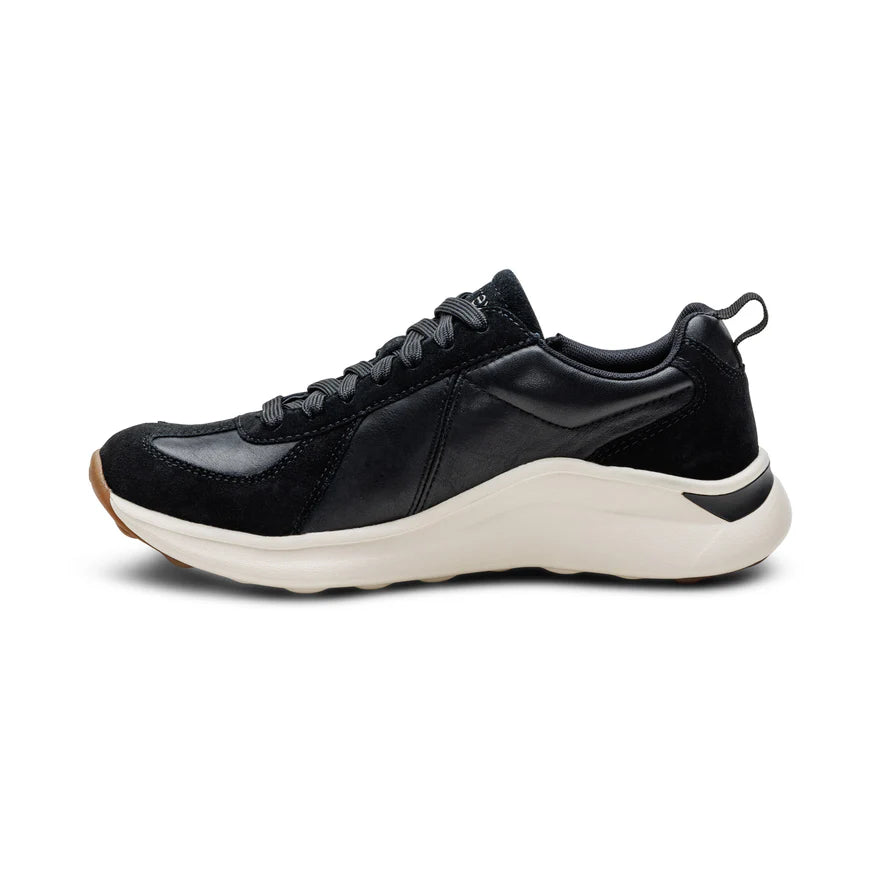 AETREX- WOMEN'S ELISE BLACK ARCH SUPPORT SNEAKER