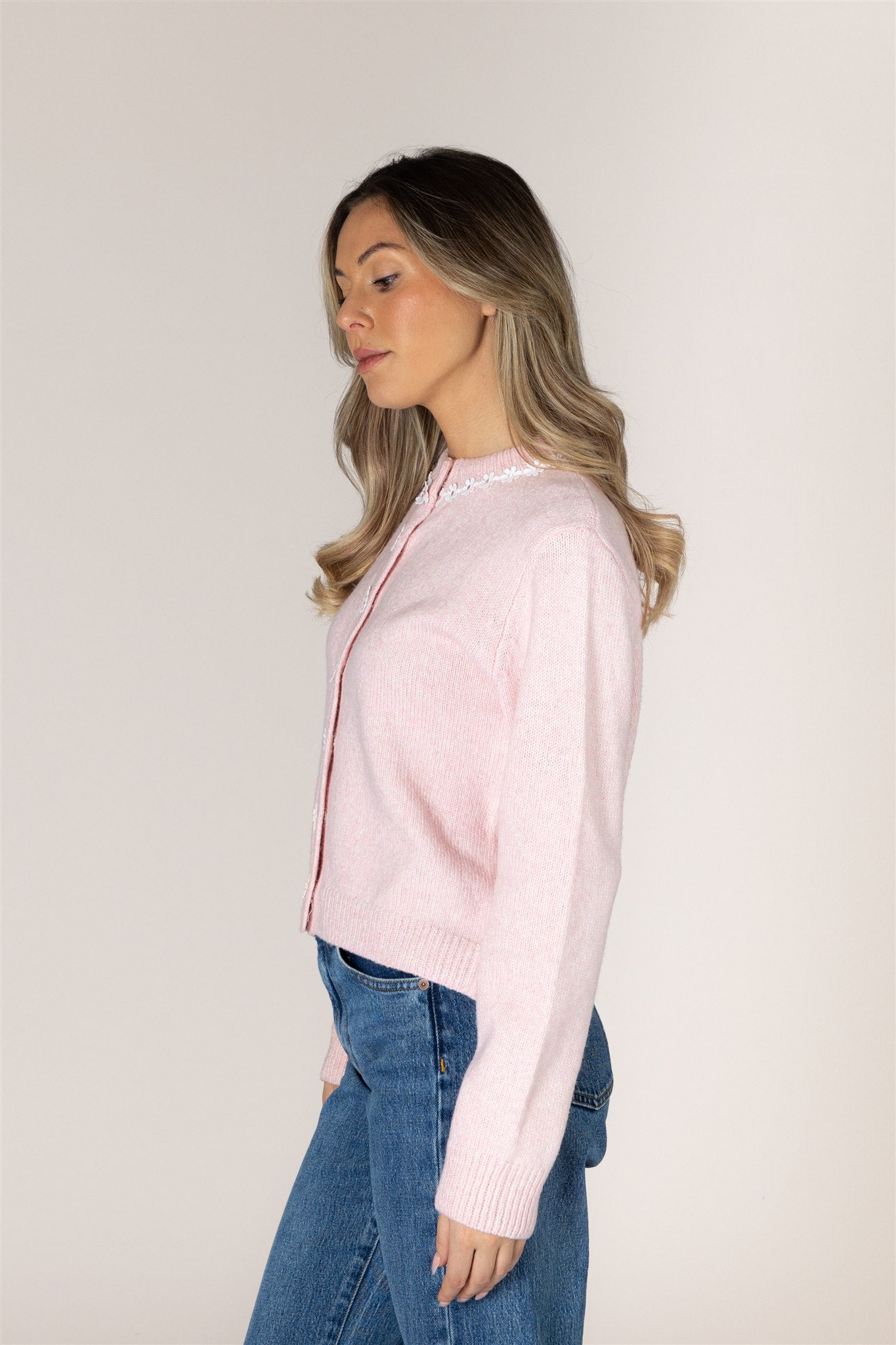LYLA & LUXE - AISHADSY NOVELTY DAISY CARDI