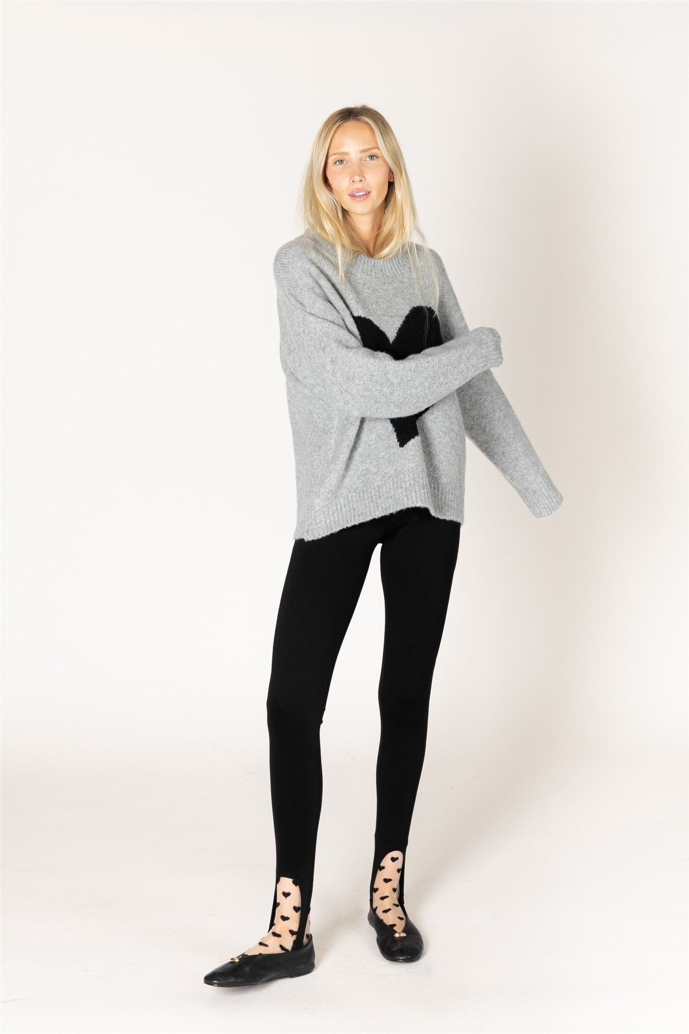 LYLA & LUXE - ATHENA HEART CREW SWEATER