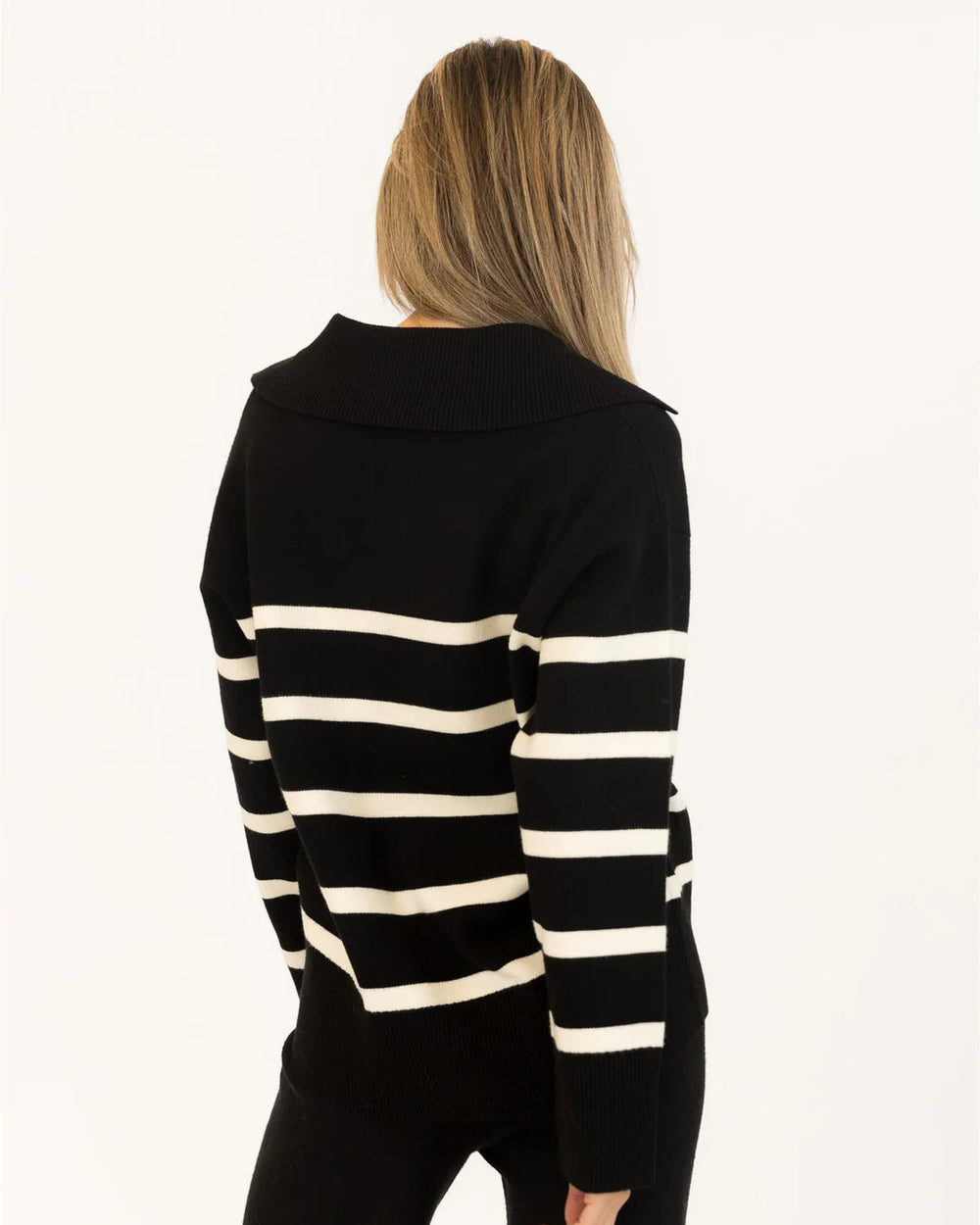 LYLA & LUXE - WOMEN'S BELLA SWEATER 