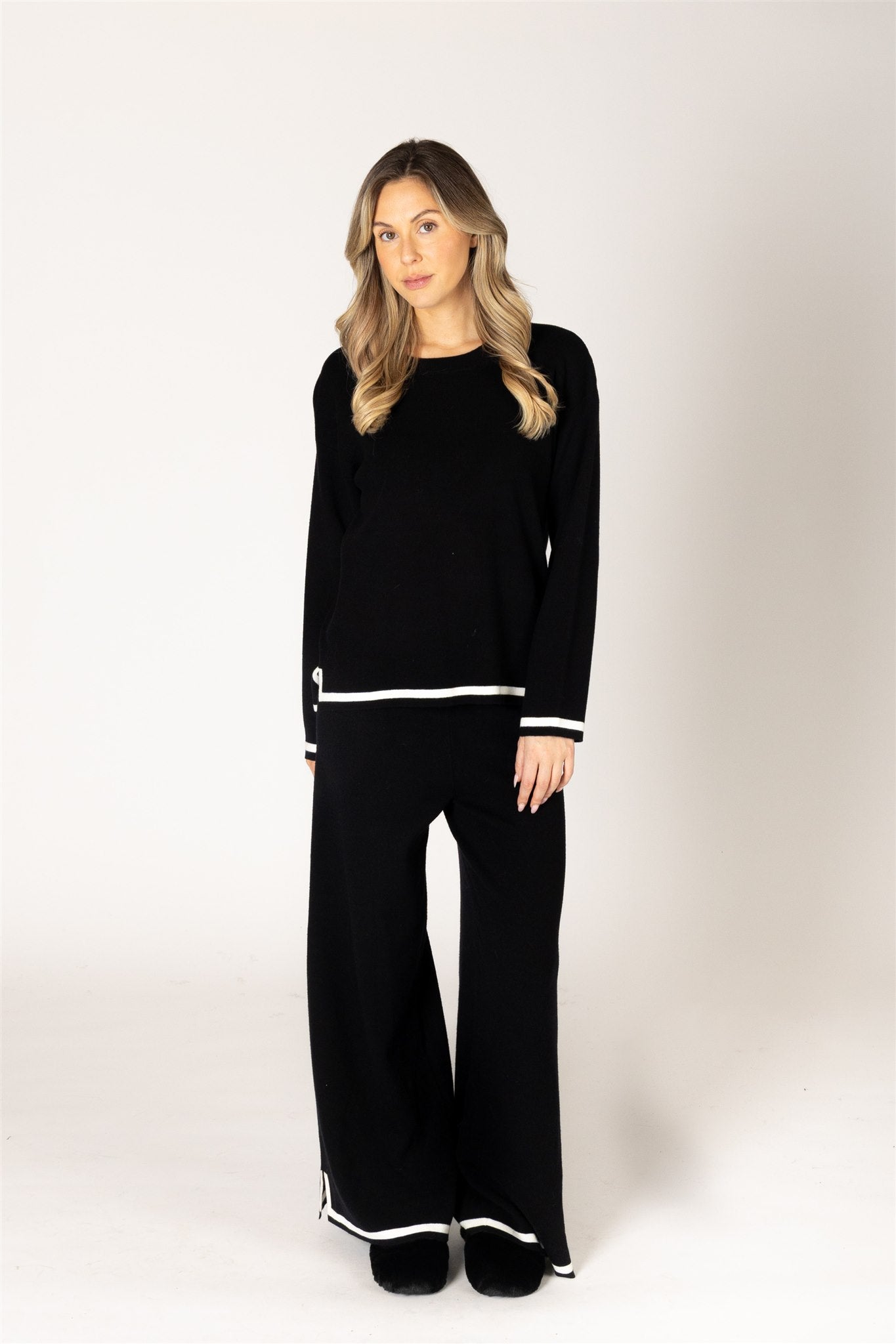 LYLA & LUXE - BIRDIE ESSENTIALS TIPPED SWEATER
