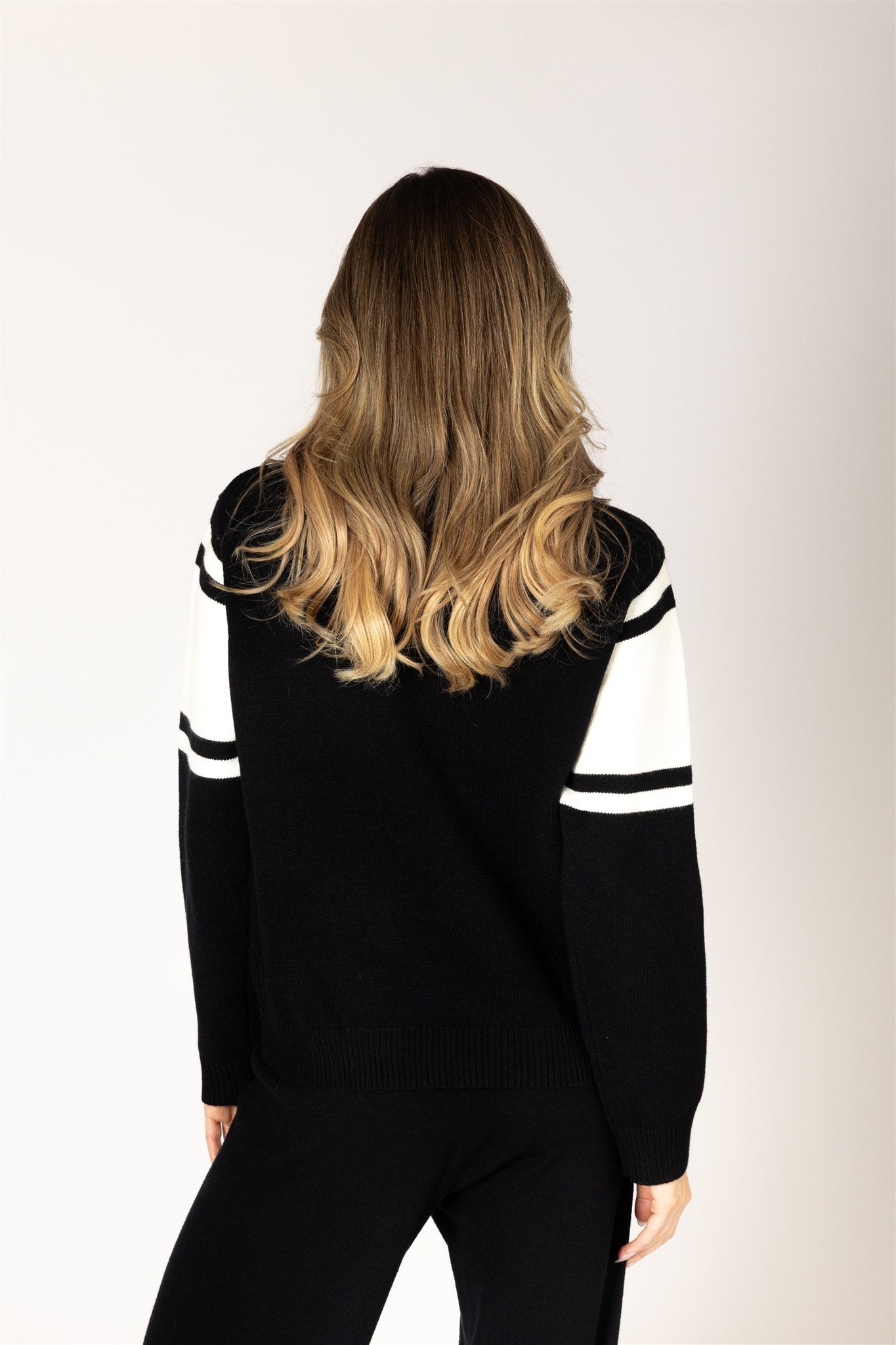 LYLA & LUXE - BLAIR LE SKI SWEATER
