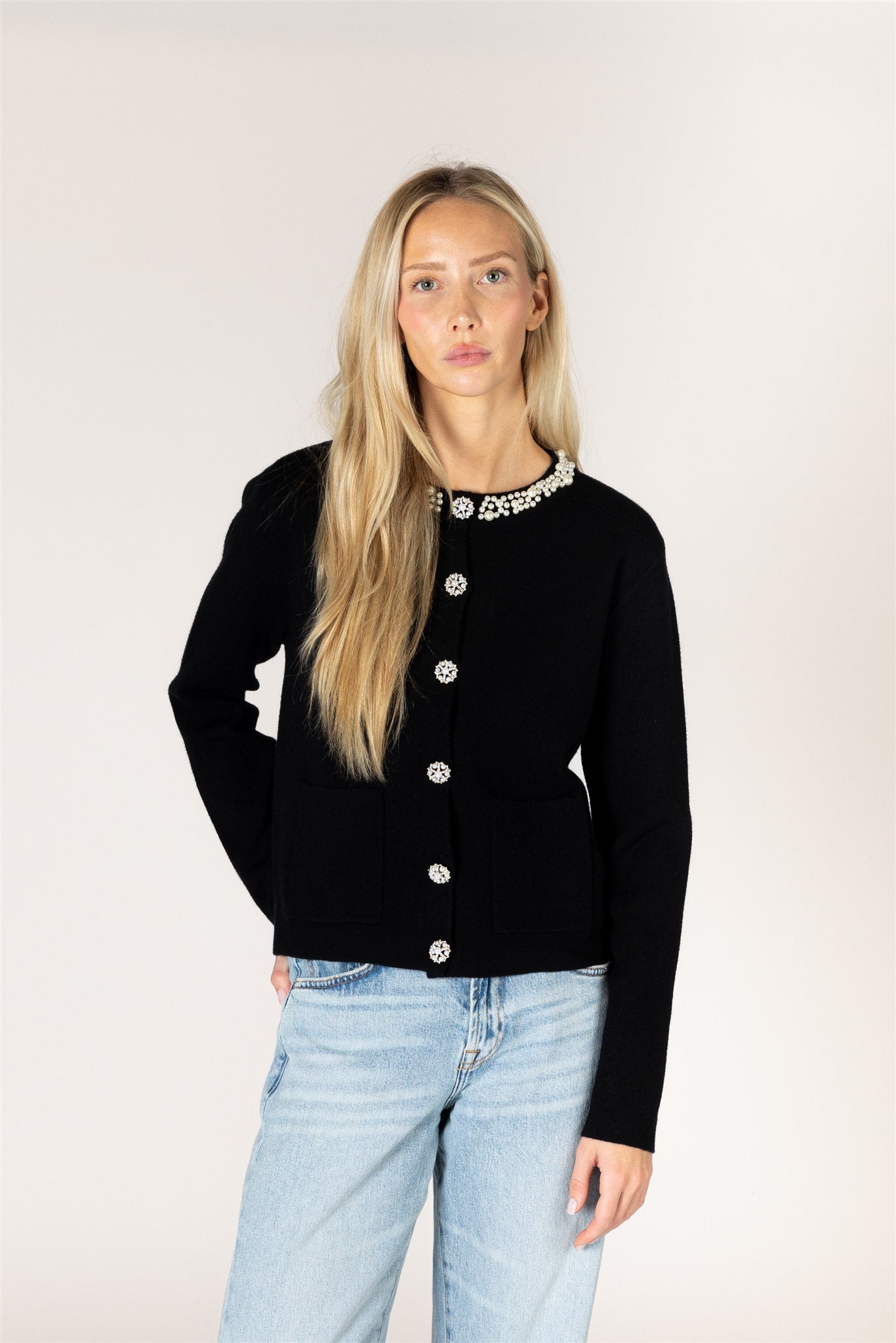 LYLA & LUXE - BOWIE ESSENTIALS PEARL CARDI