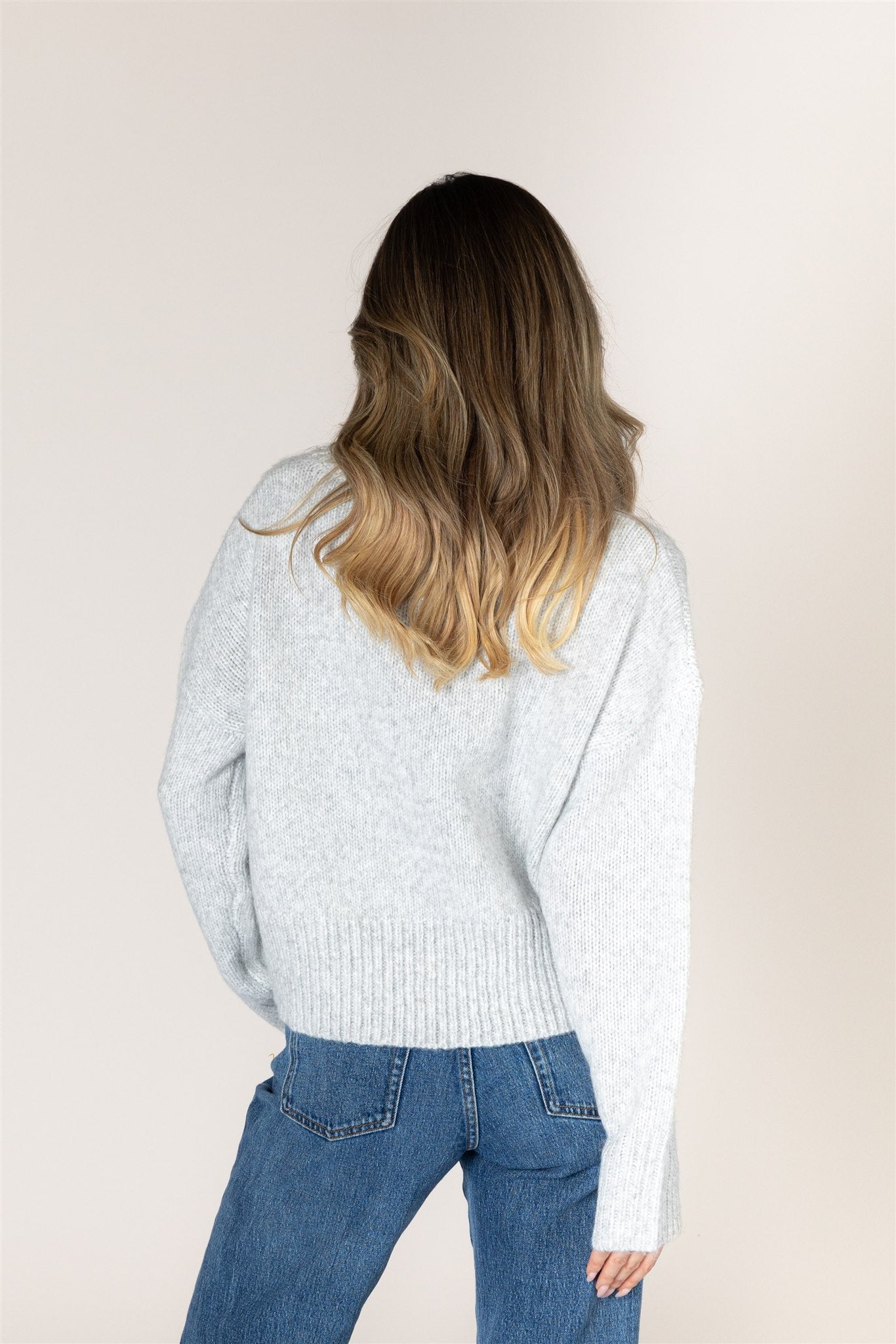 LYLA & LUXE - CALLI MUST HAVE MOCK SWEATER