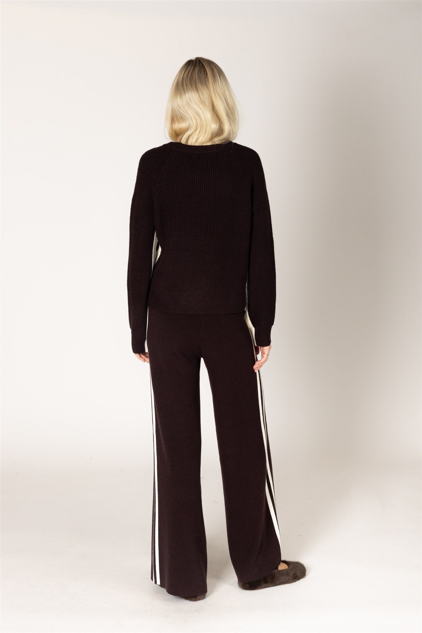 LYLA & LUXE - DANIKA ESSENTIALS RIB SWEATER