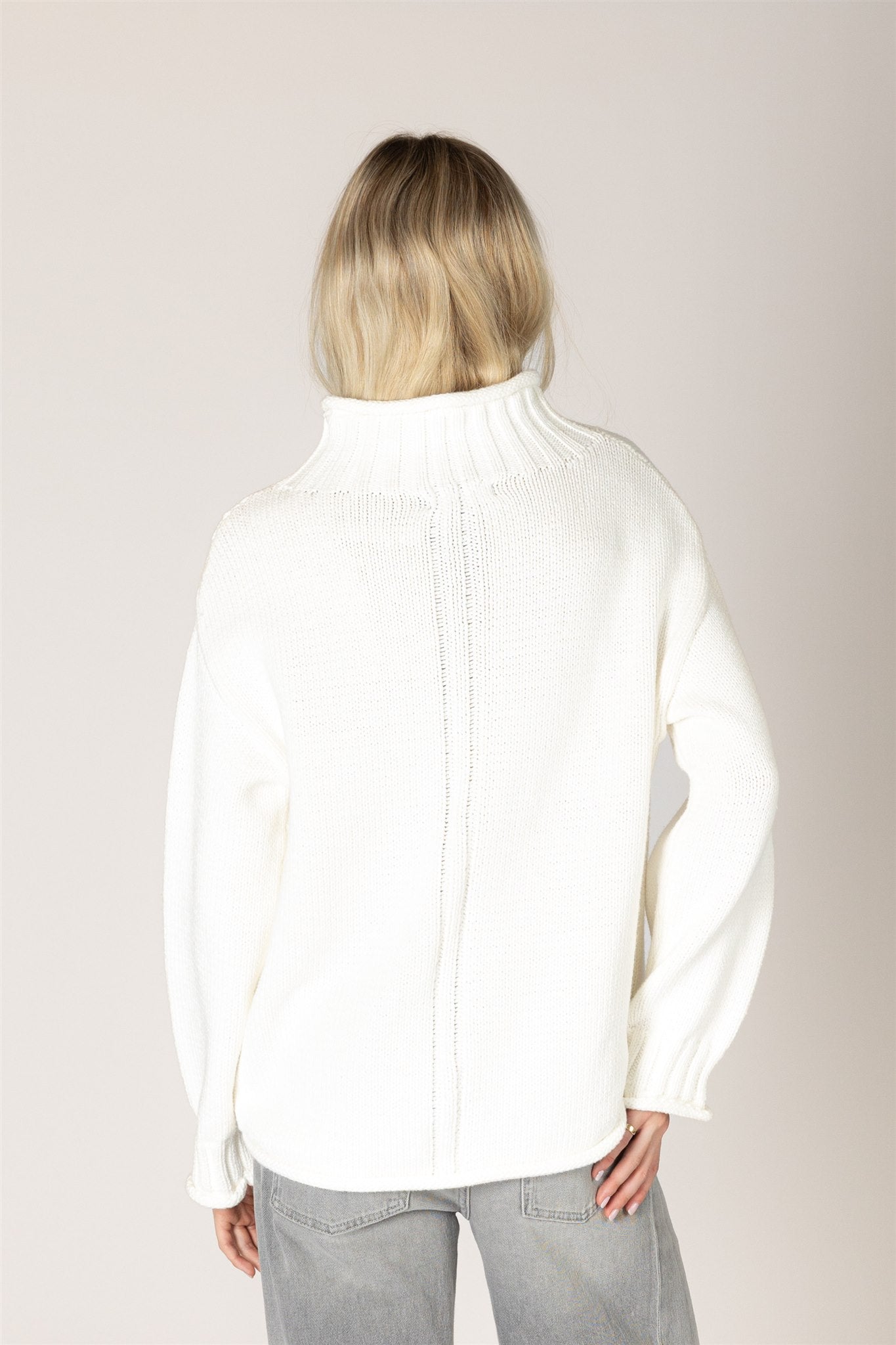 LYLA & LUXE - DOLLY COTTON CHUNKY MOCK SWEATER
