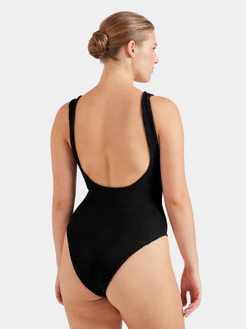 HUNZA G - DOMINO ONE PIECE