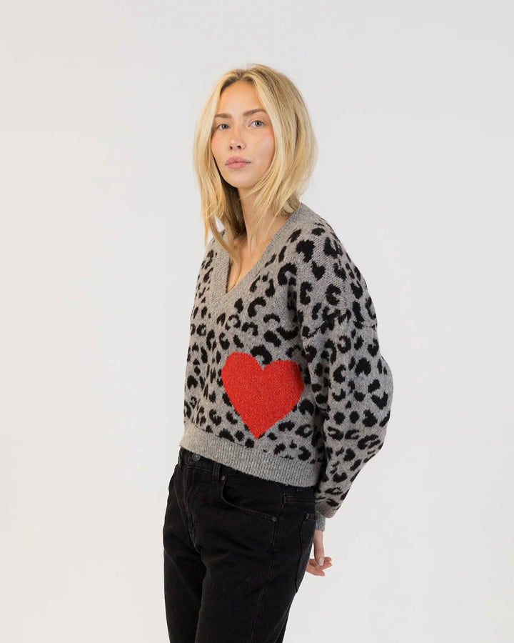 LYLA & LUXE - WOMEN'S ETTA ANIMAL SWEATER