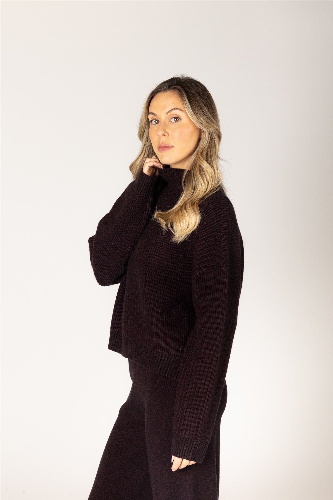 LYLA & LUXE - EVOLET ESSENTIALS MOCK PULLOVER