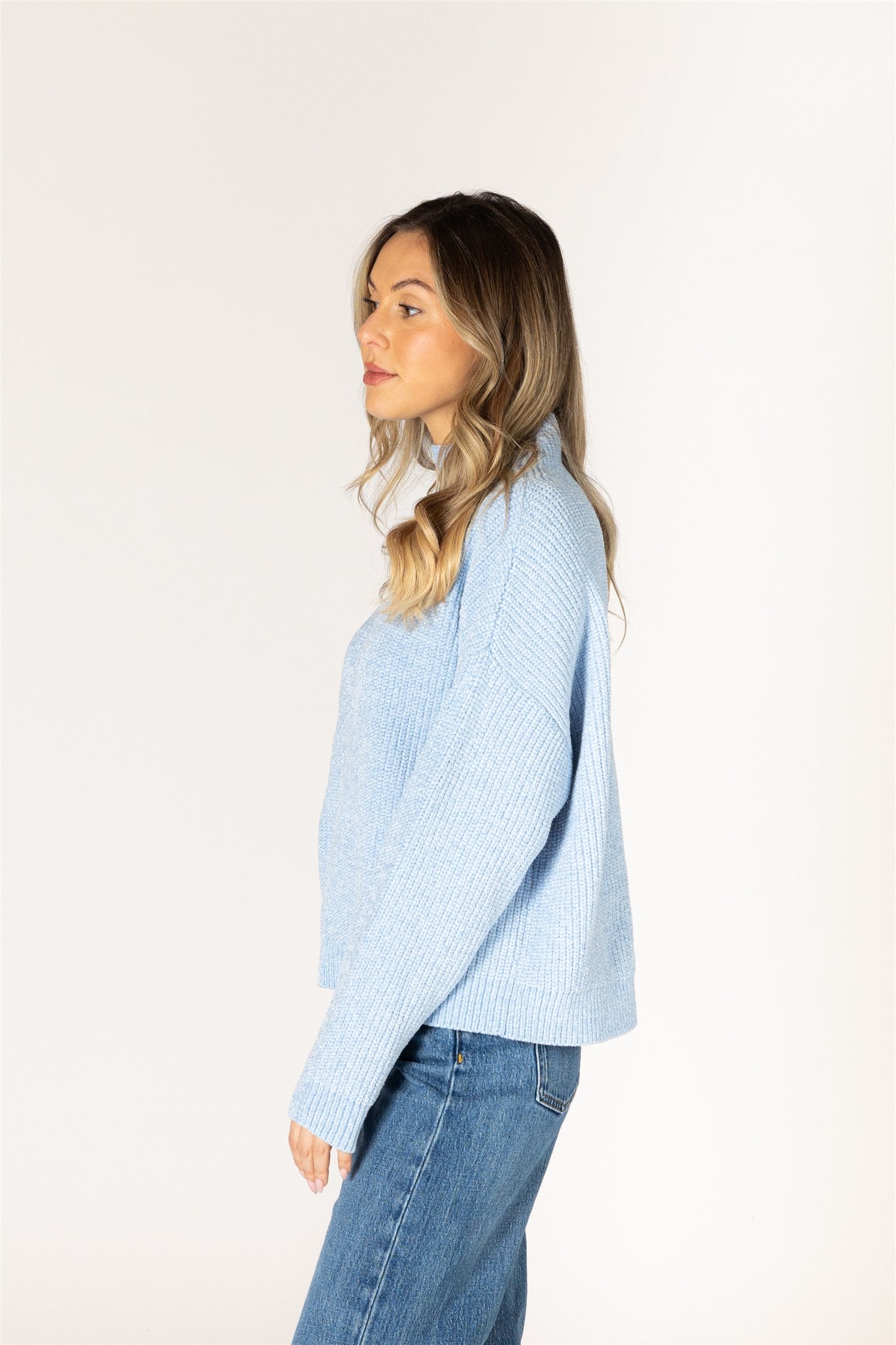 LYLA & LUXE - EVOLETCHNL CHENILLE MOCK RIB SWEATER