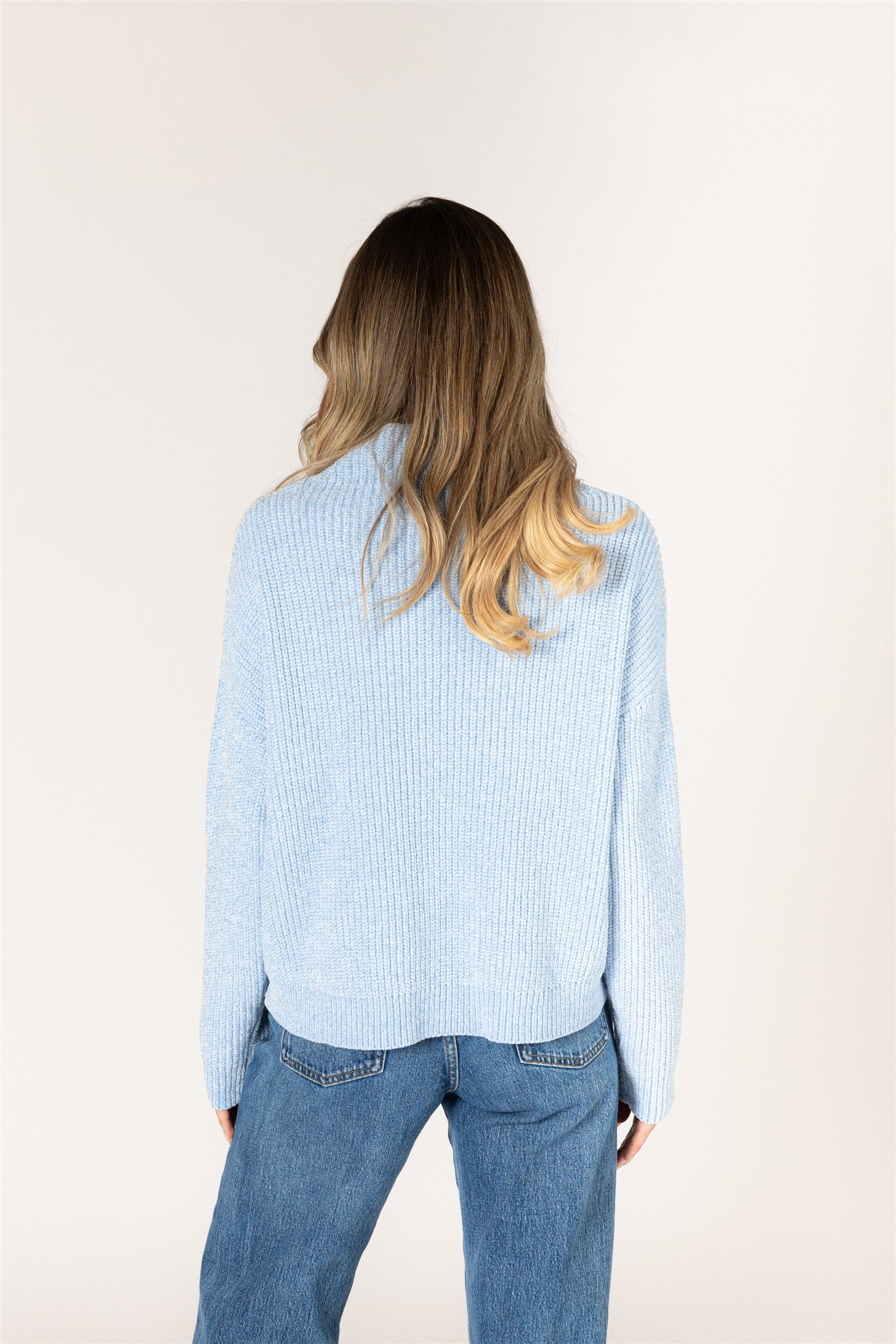 LYLA & LUXE - EVOLETCHNL CHENILLE MOCK RIB SWEATER