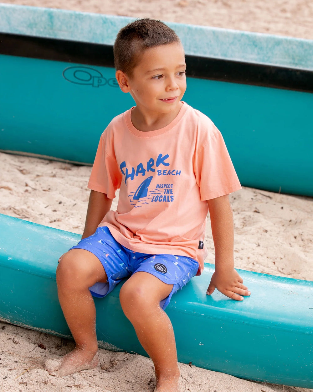 FEATHER 4 ARROW - KIDS SHARK BEACH TEE
