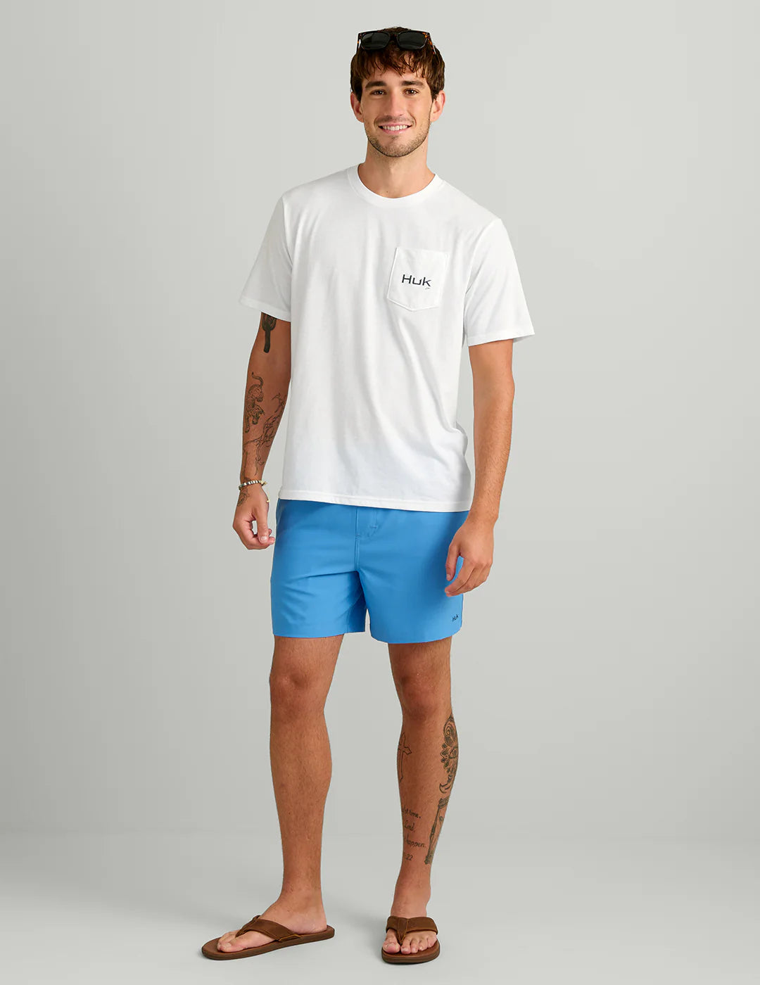 HUK - MEN'S KC PLAQUE SS POCKET TEE