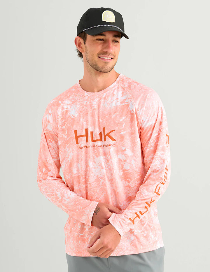 HUK - MEN'S PURSUIT MOSSY OAK PRINTED LS CREW
