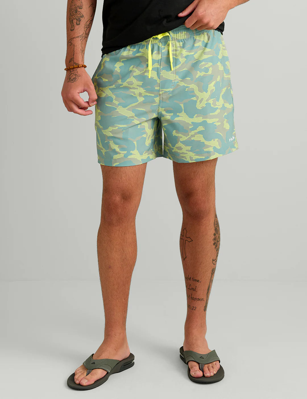 HUK - MEN'S PURSUIT PRINTED VOLLEY