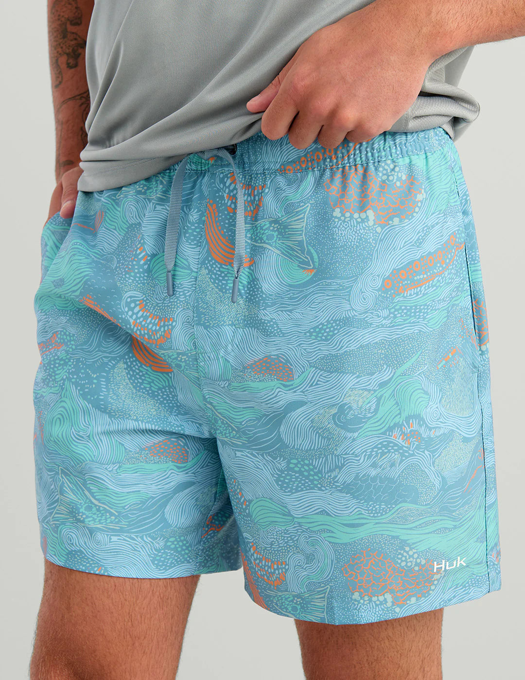 HUK - MEN'S PURSUIT PRINTED VOLLEY