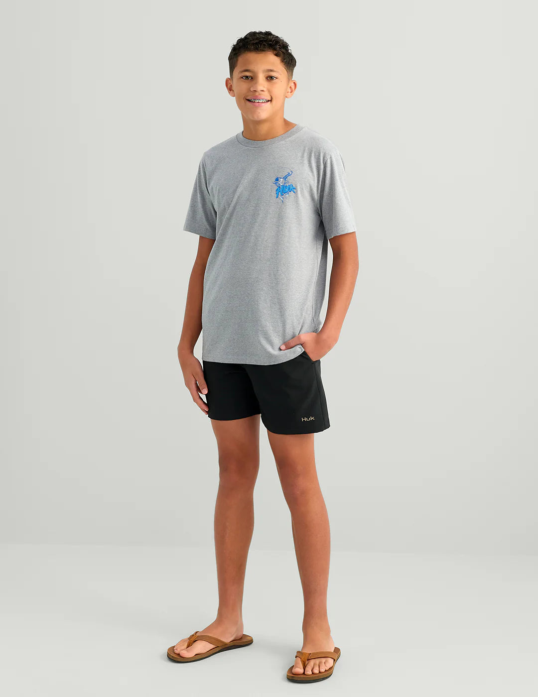 HUK - KIDS RODEO BASS TEE