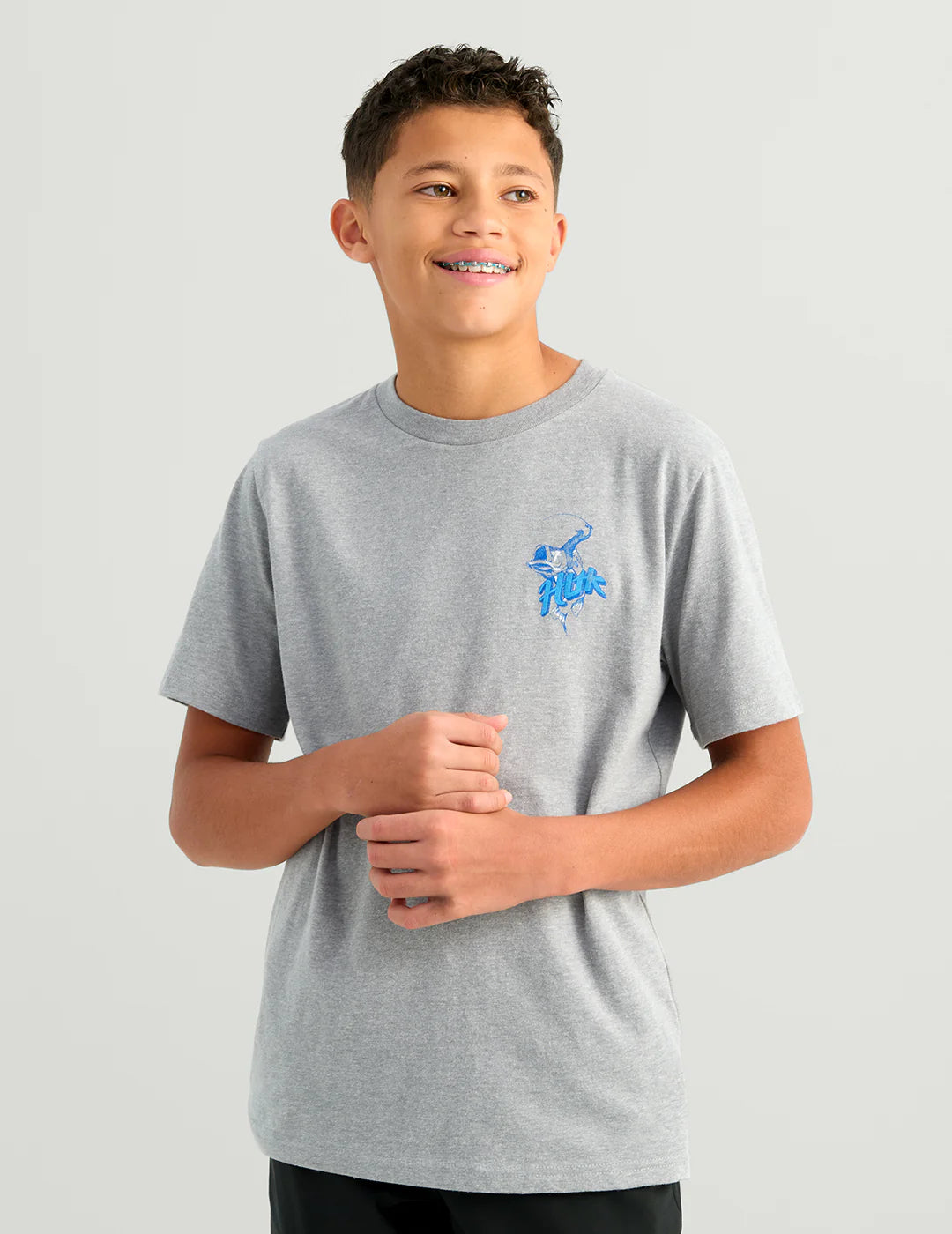 HUK - KIDS RODEO BASS TEE