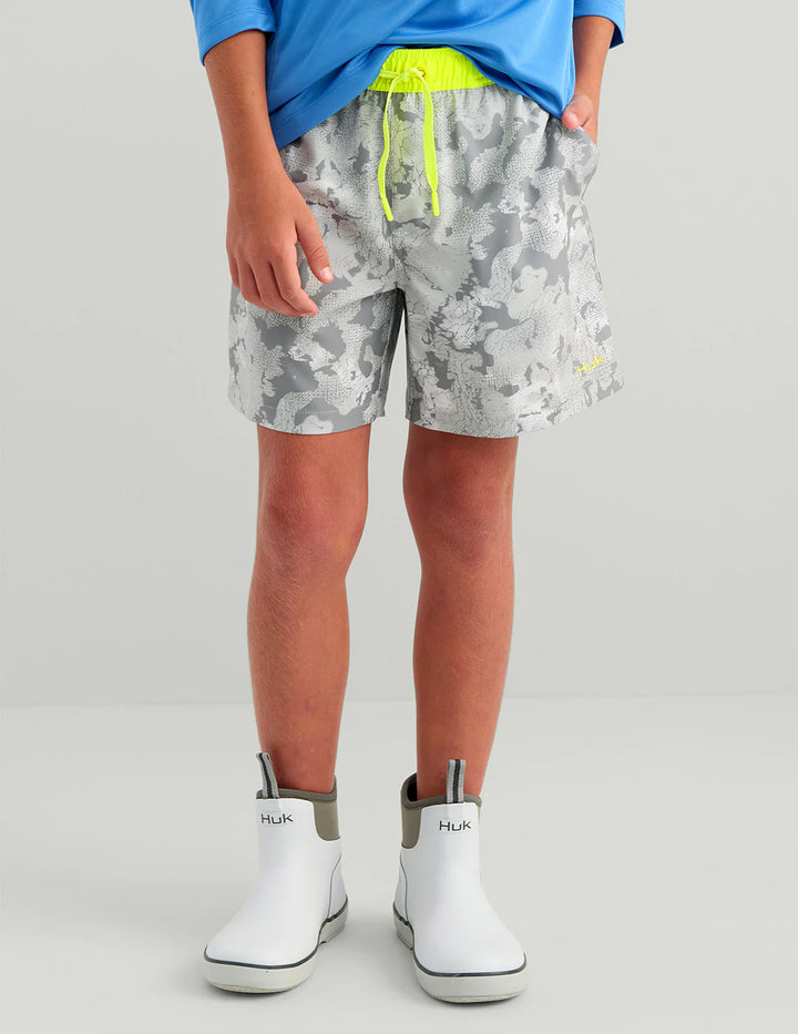 HUK - KIDS PURSUIT KC PRINTED VOLLEY SHORT