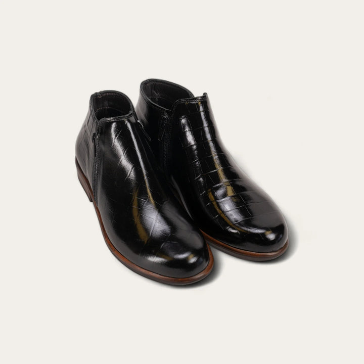 NAOT- WOMEN'S HELM BOOT